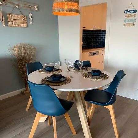 Apartamento Lecomte Zeedijk 177 *