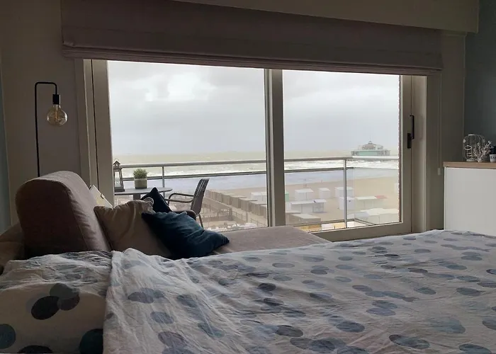 Lecomte Zeedijk 177 *